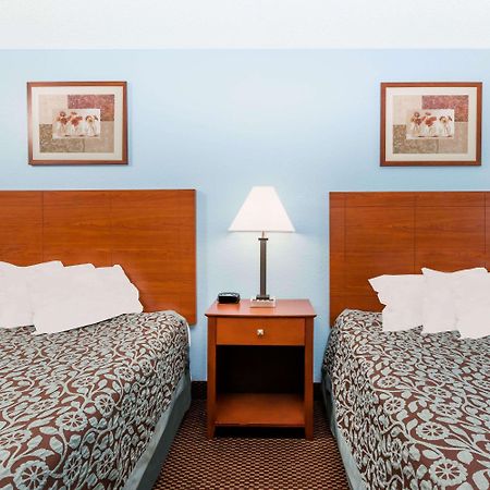 Days Inn By Wyndham Ankeny - Des Moines Екстер'єр фото