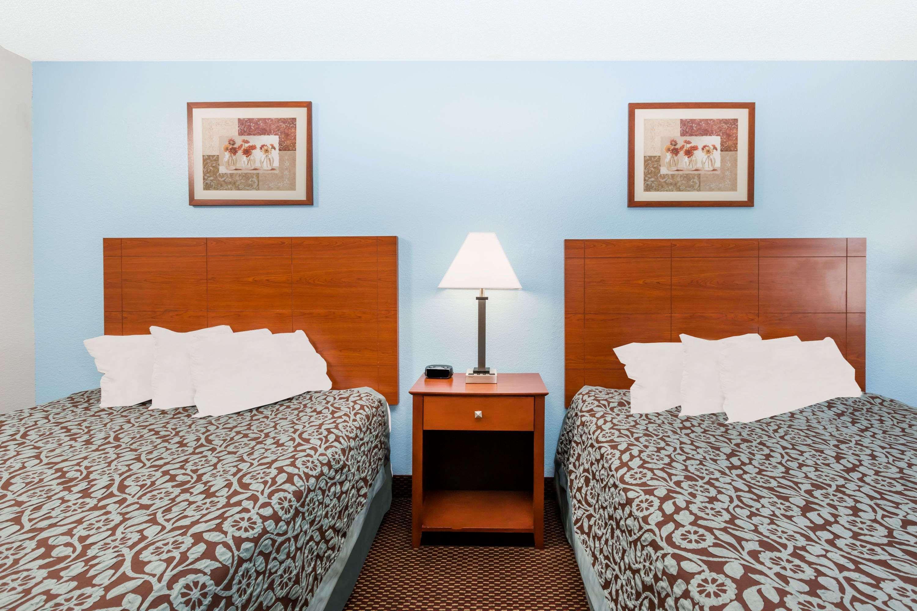 Days Inn By Wyndham Ankeny - Des Moines Екстер'єр фото