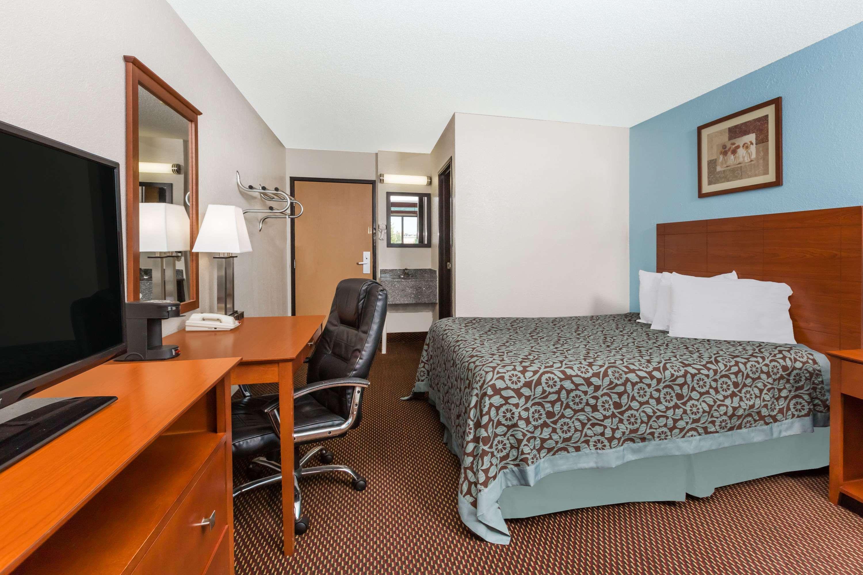 Days Inn By Wyndham Ankeny - Des Moines Екстер'єр фото