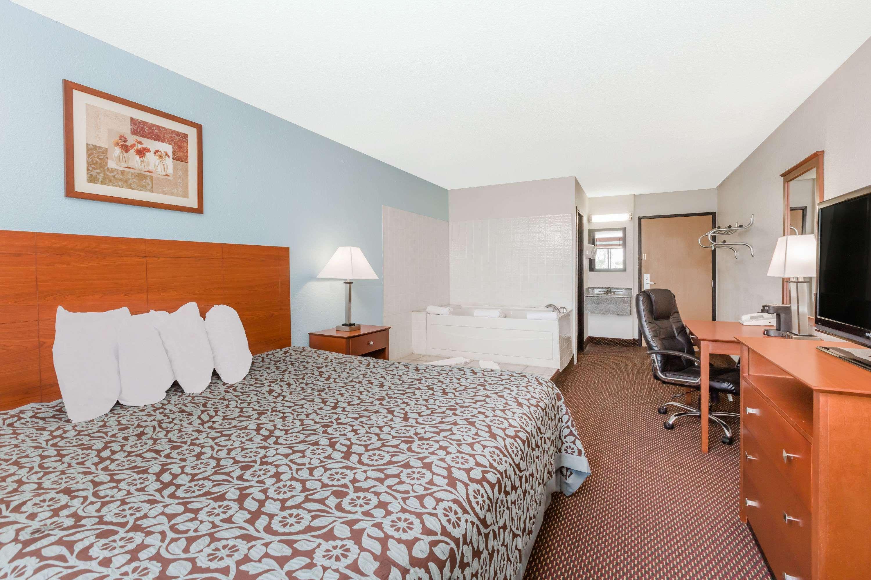 Days Inn By Wyndham Ankeny - Des Moines Екстер'єр фото