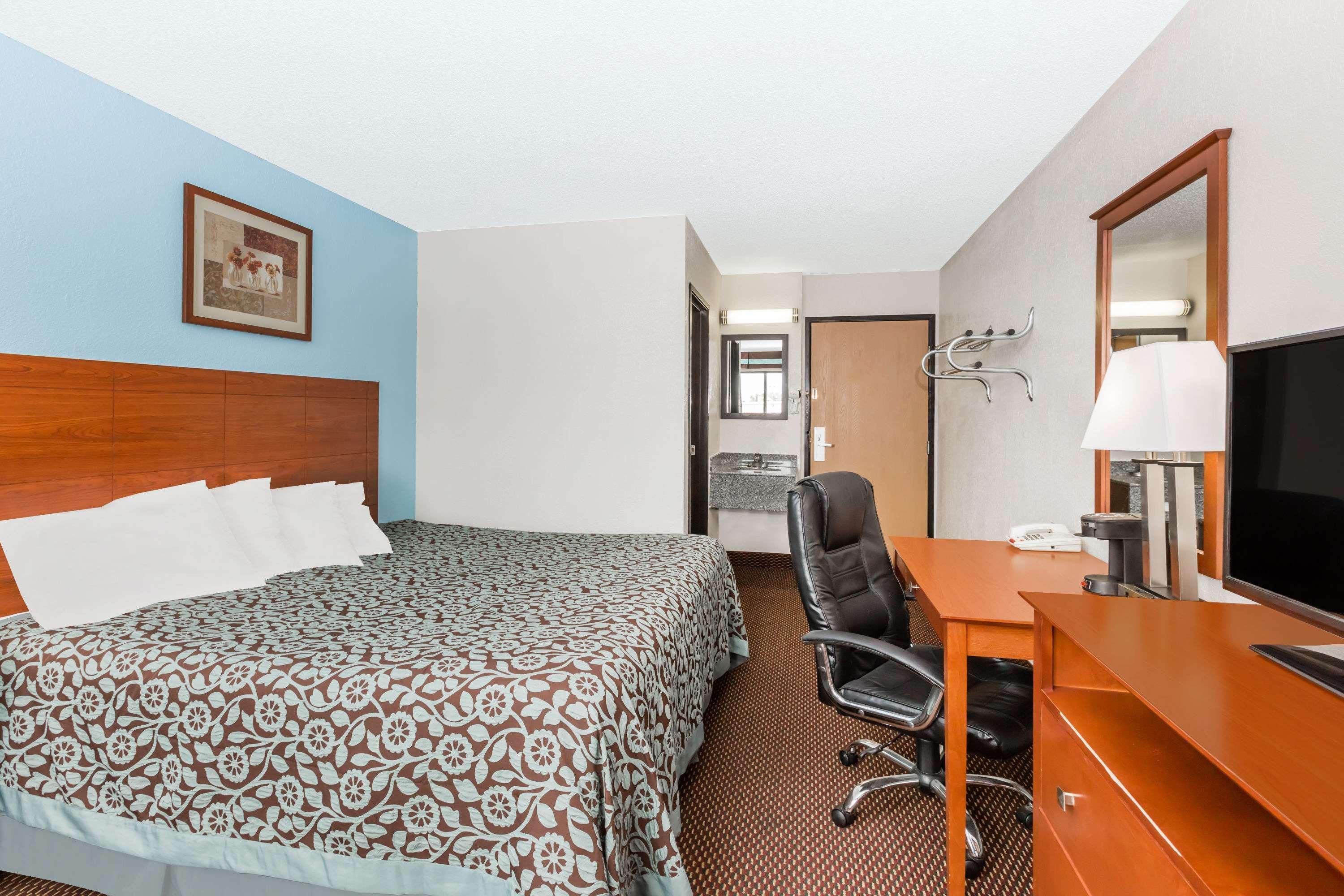 Days Inn By Wyndham Ankeny - Des Moines Екстер'єр фото