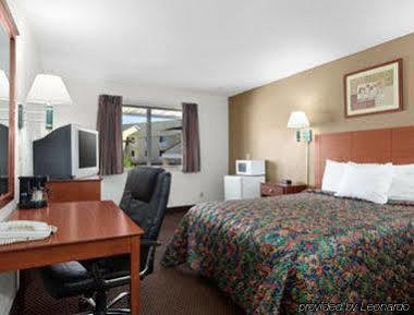 Days Inn By Wyndham Ankeny - Des Moines Екстер'єр фото