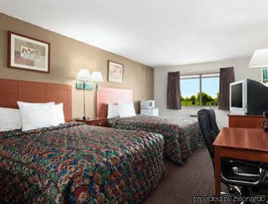 Days Inn By Wyndham Ankeny - Des Moines Екстер'єр фото